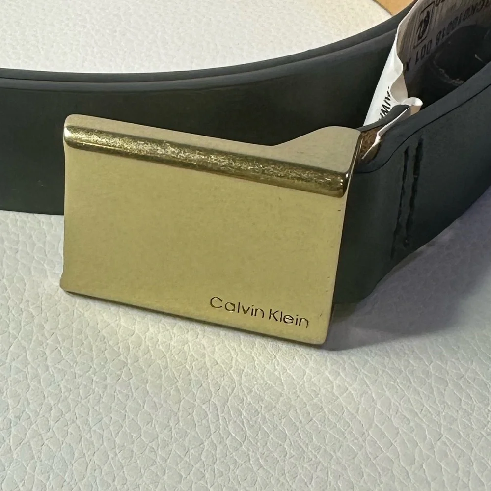 NEW Women’s Calvin Klein Adjustable Black Leather Belt Brushed Gold Buckle SZ XL